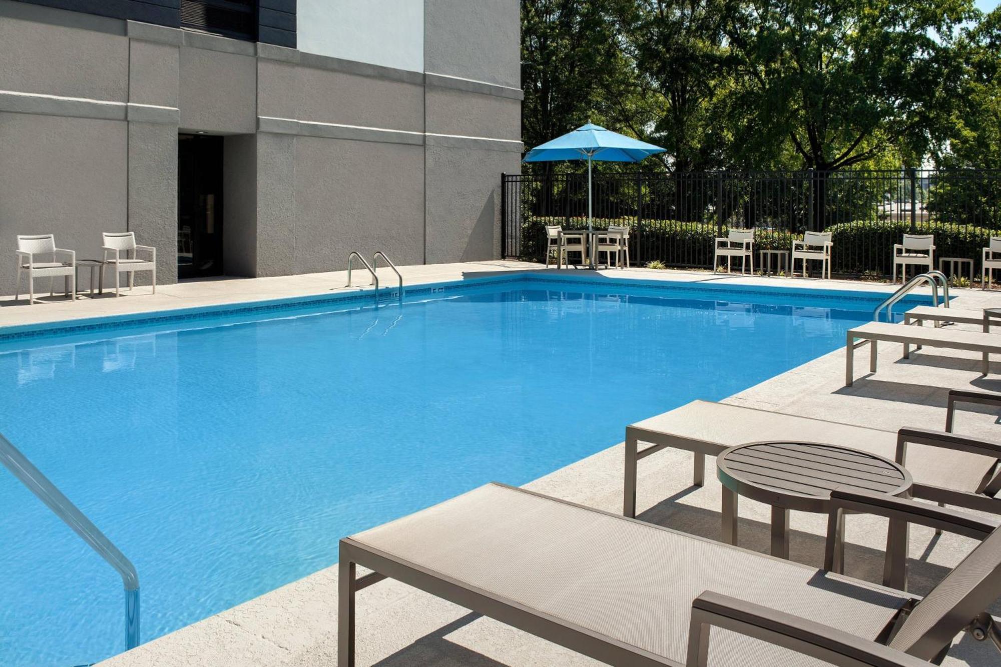 Springhill Suites By Marriott Atlanta Perimeter Center Sandy Springs Exterior photo